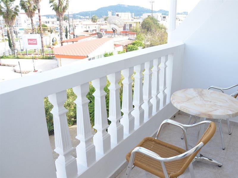 Iatridis Studios Faliraki (Adults Only) Exteriör bild