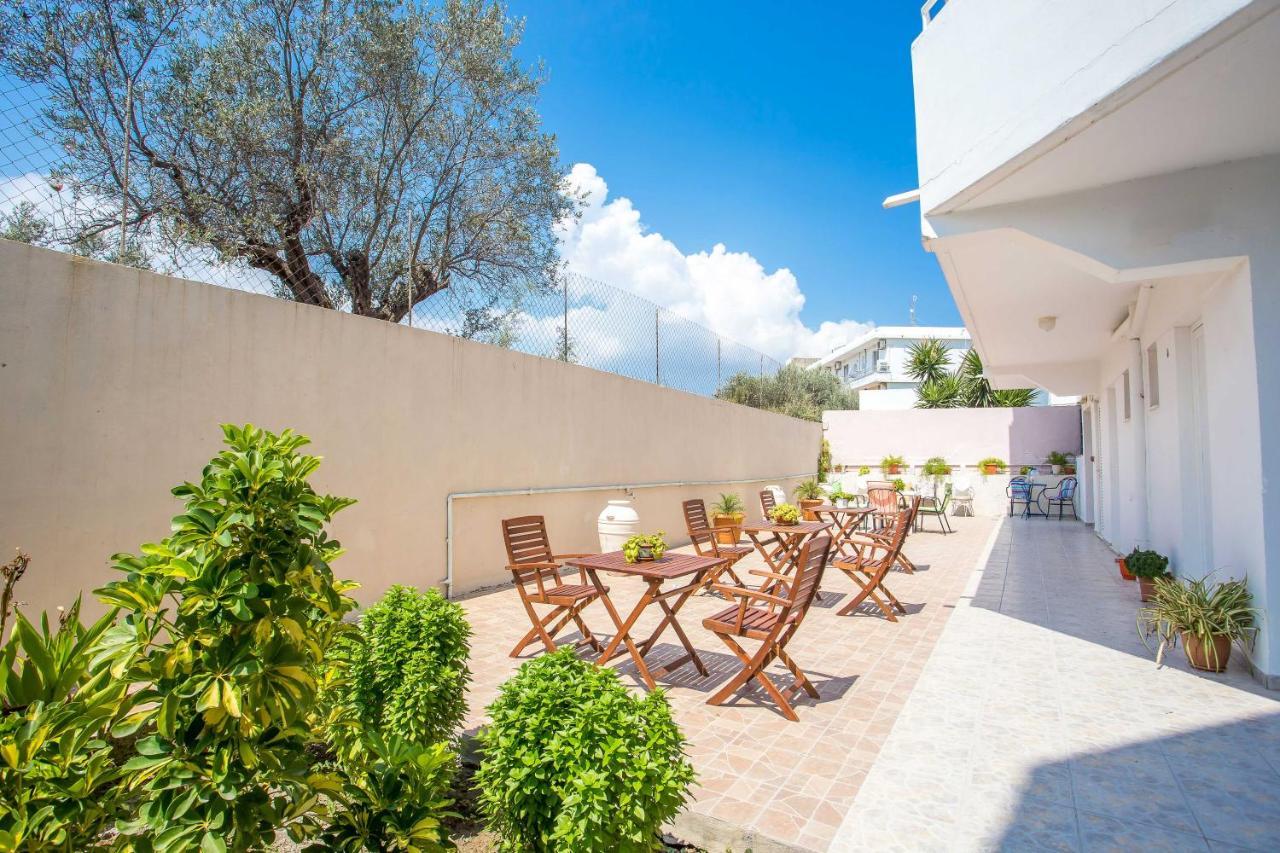 Iatridis Studios Faliraki (Adults Only) Exteriör bild
