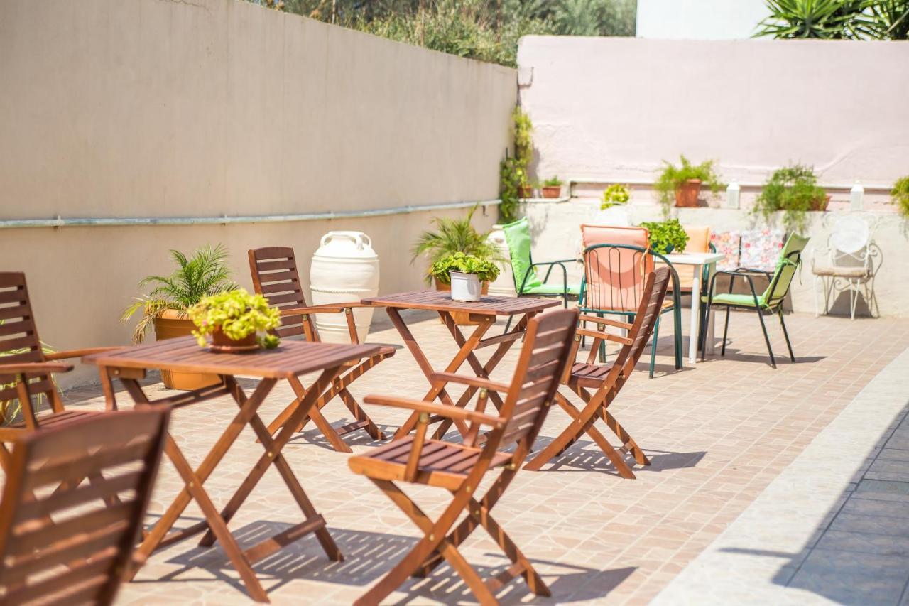 Iatridis Studios Faliraki (Adults Only) Exteriör bild